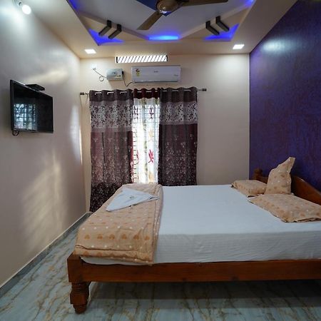 Akash Homestay Хампи Екстериор снимка