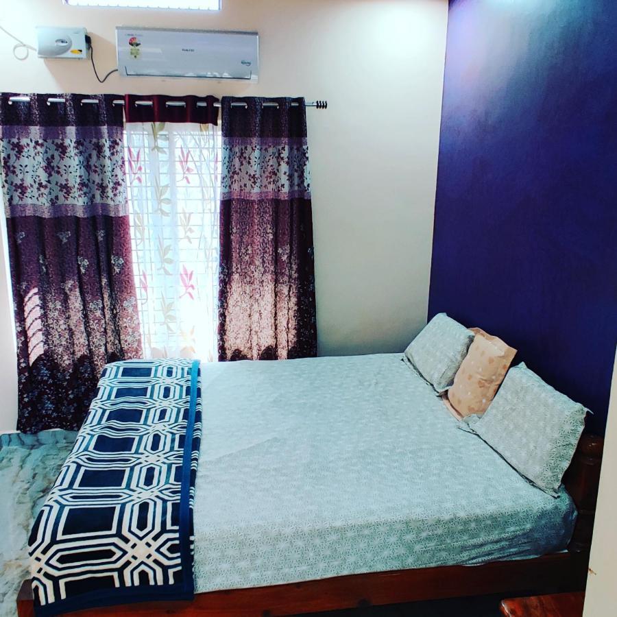 Akash Homestay Хампи Екстериор снимка