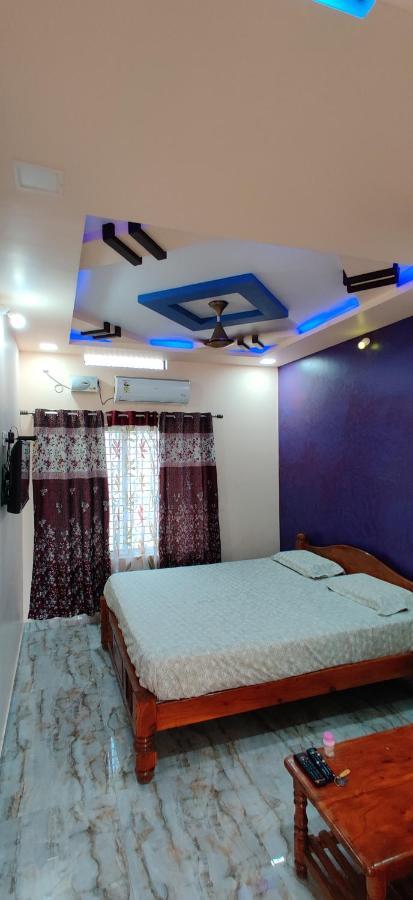Akash Homestay Хампи Екстериор снимка
