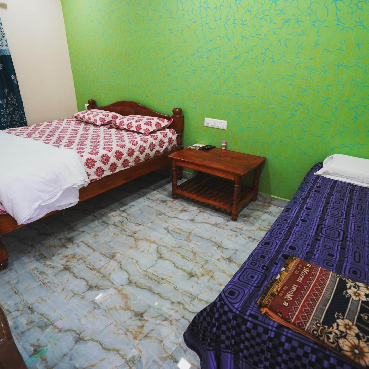 Akash Homestay Хампи Стая снимка